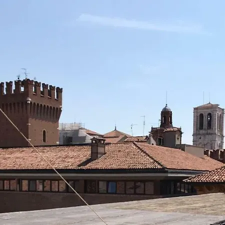 Podesta * Ferrara