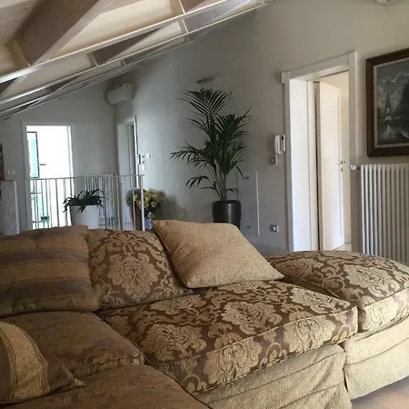 Podesta Guest house *